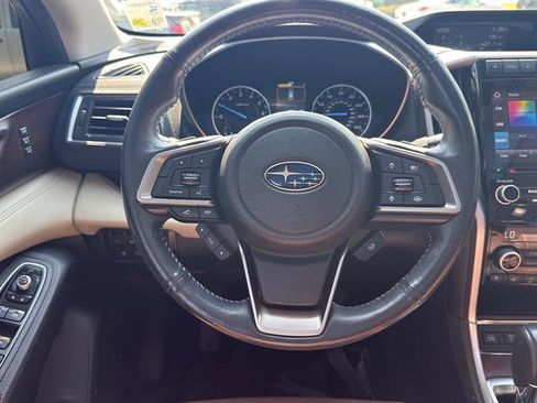 Used 2022 Subaru Ascent Touring AWD/4WD image 12