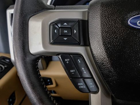 Used 2019 Ford F250 Lariat w/ Lariat Ultimate Package AWD/4WD image 16