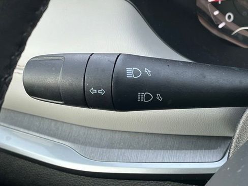 Used 2024 Jeep Compass Limited image 38