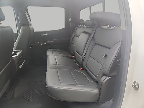 Used 2020 Chevrolet Silverado 1500 LT Trail Boss image 10