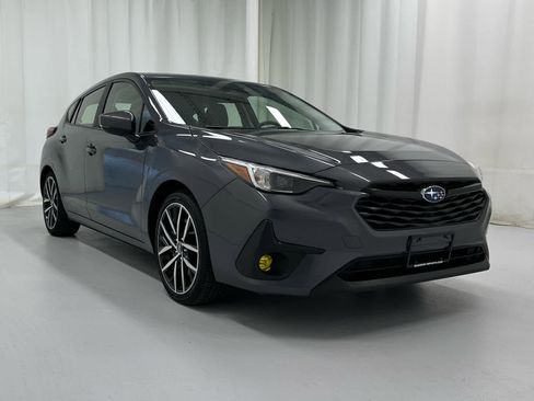 Used 2024 Subaru Impreza 2.0i Sport AWD/4WD image 2