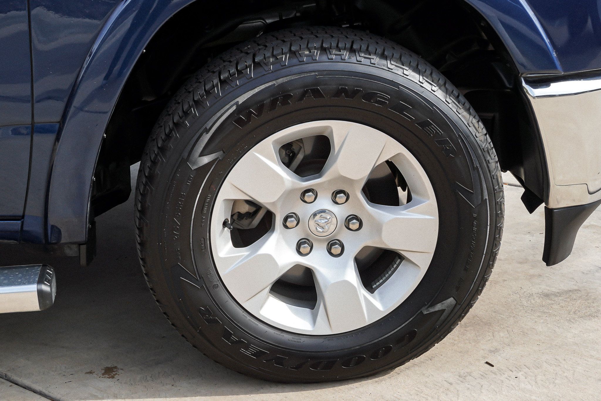 Used 2022 RAM 1500 Laramie AWD/4WD image 10