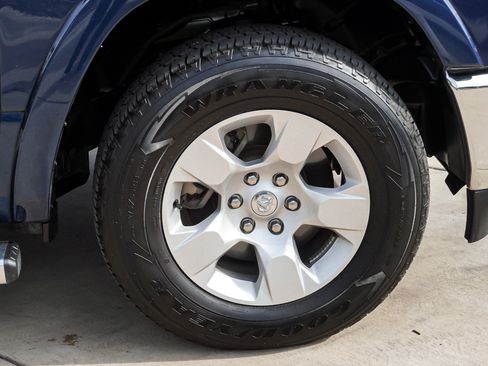 Used 2022 RAM 1500 Laramie AWD/4WD image 10