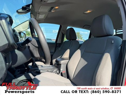 Used 2018 Toyota Tacoma SR AWD/4WD image 17