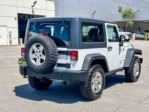 Used 2012 Jeep Wrangler Rubicon w/ PWR Convenience Group AWD/4WD image 5
