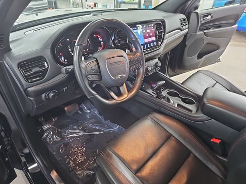 Used 2025 Dodge Durango GT AWD/4WD image 17