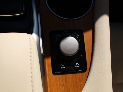 Used 2017 Lexus RX 350 AWD w/ Premium Package image 31