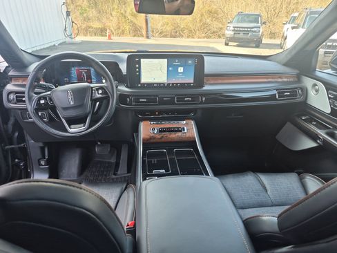 Used 2025 Lincoln Aviator Black Label image 21