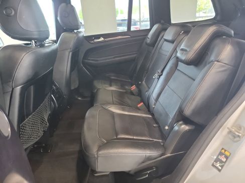 Used 2017 Mercedes-Benz GLS 450 4MATIC image 34