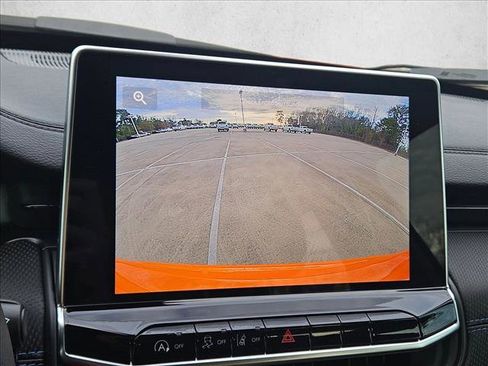 New 2026 Jeep Compass Latitude image 12