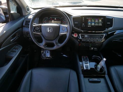 Used 2021 Honda Pilot Touring image 13