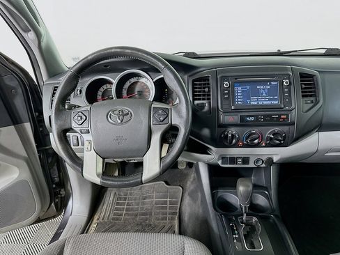 Used 2014 Toyota Tacoma 2WD Access Cab w/ Convenience Package image 18
