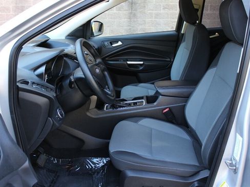 Used 2018 Ford Escape SE w/ Ford Safe & Smart Package AWD/4WD image 10