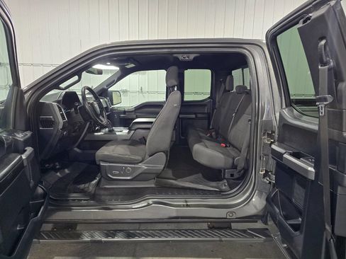 Used 2016 Ford F150 XLT w/ Equipment Group 302A Luxury image 7