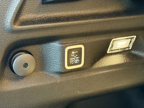 Used 2024 Jeep Grand Cherokee L Limited w/ Black Appearance Package image 13