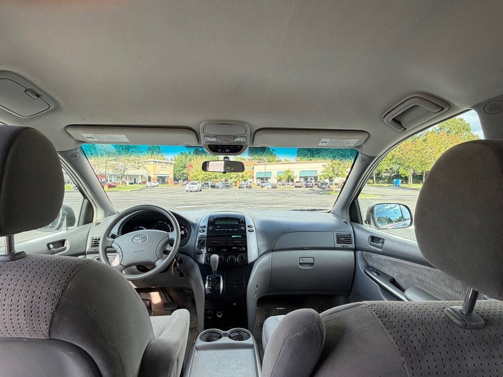 Used 2007 Toyota Sienna CE FWD image 10