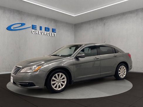 Used 2012 Chrysler 200 Touring w/ Cold Weather Group image 7