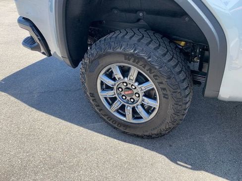 New 2026 GMC Sierra 1500 AT4X AWD/4WD image 7