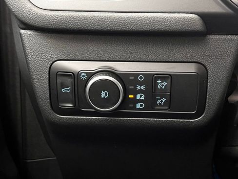 Used 2023 Ford Escape Platinum AWD/4WD image 25