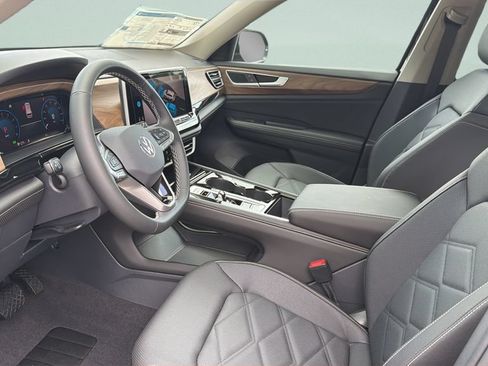 New 2026 Volkswagen Atlas SE FWD image 29