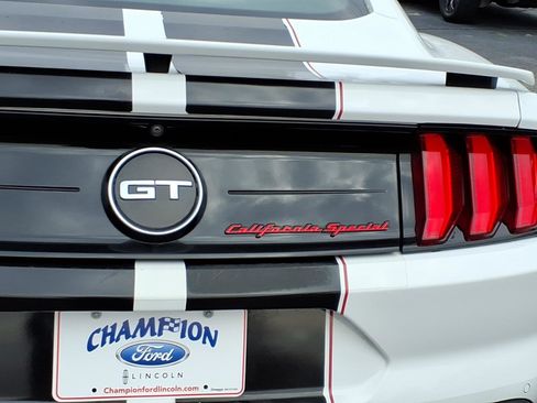 Used 2020 Ford Mustang GT Premium image 26