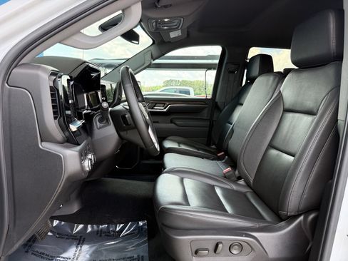 Used 2025 GMC Sierra 1500 SLT AWD/4WD image 22