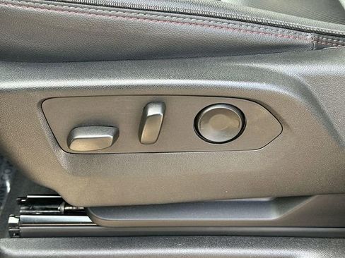 Used 2025 Chevrolet Suburban RST image 33