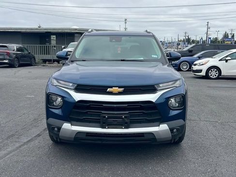 Used 2021 Chevrolet TrailBlazer LT w/ Convenience Package FWD image 4