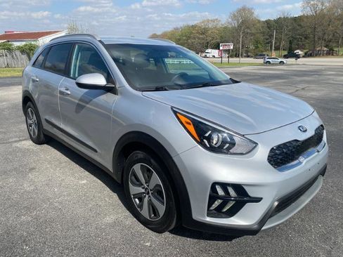 Used 2021 Kia Niro LX image 4
