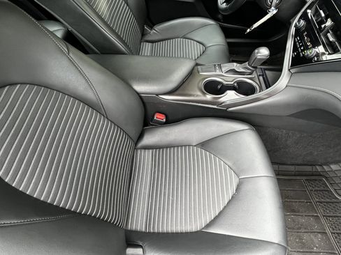 Used 2023 Toyota Camry SE image 44