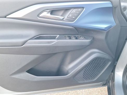 New 2026 Chevrolet Equinox EV LT w/ Convenience Package II image 17