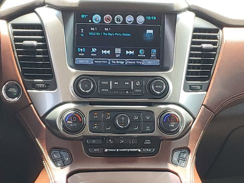 Used 2018 Chevrolet Tahoe Premier RWD image 15