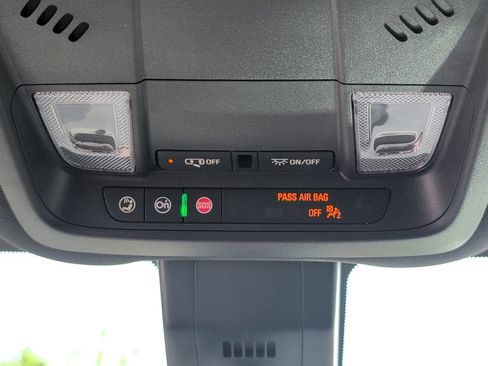 Used 2024 Chevrolet Equinox RS FWD image 19