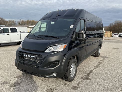 New 2026 RAM ProMaster 2500 w/ Convenience Group image 3
