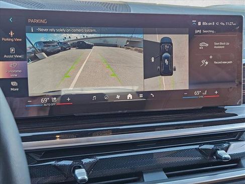 Used 2026 BMW X5 sDrive40i image 14