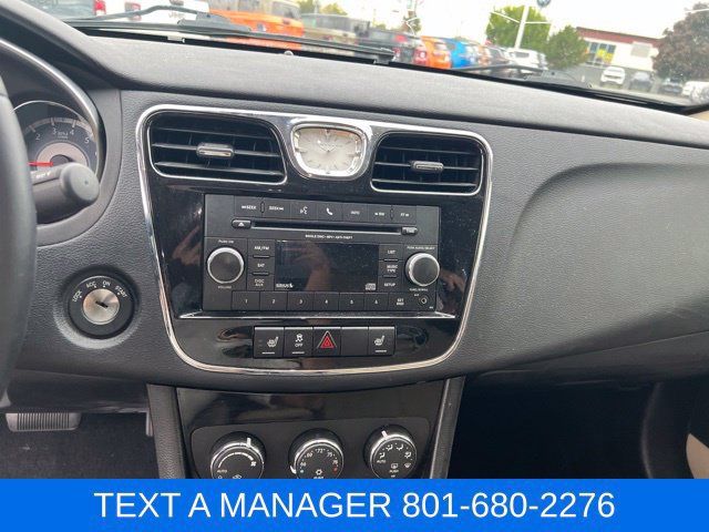 Used 2013 Chrysler 200 Limited FWD image 20