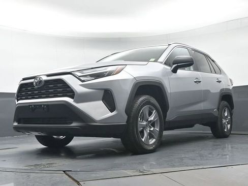 Certified 2025 Toyota RAV4 LE AWD/4WD image 25