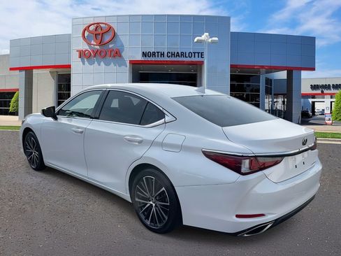 Used 2024 Lexus ES 350 w/ Premium Package image 7