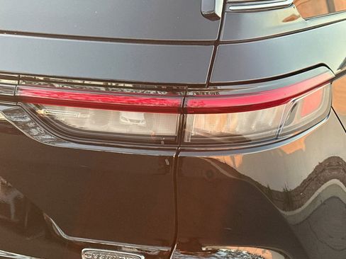 Used 2022 Jeep Grand Cherokee Overland w/ Luxury Tech Group IV image 14