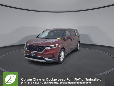 Used 2023 Kia Carnival LX FWD image 6