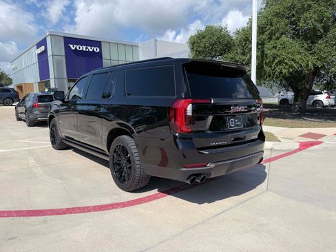 Used 2025 GMC Yukon XL AT4 Ultimate w/ LPO, Floor Liner Package AWD/4WD image 4