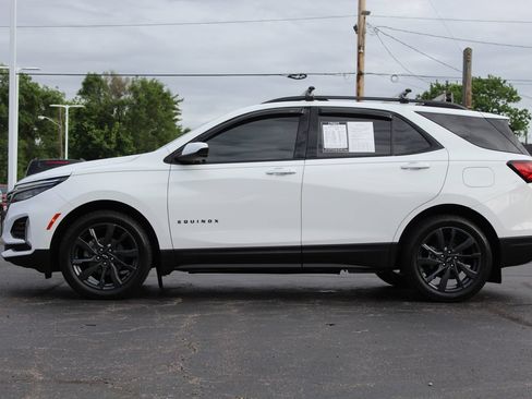 Used 2023 Chevrolet Equinox RS FWD image 3