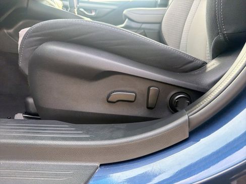 Used 2021 Subaru Outback Premium image 16