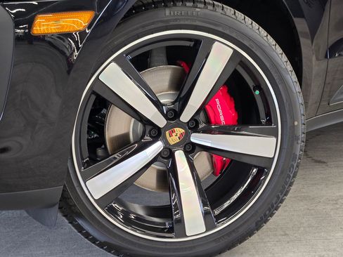 New 2026 Porsche Macan S image 26