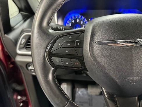 Used 2018 Chrysler Pacifica Touring Plus w/ S Appearance Package FWD image 17