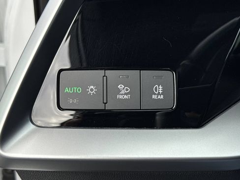 Used 2024 Audi A3 2.0T Premium FWD image 25