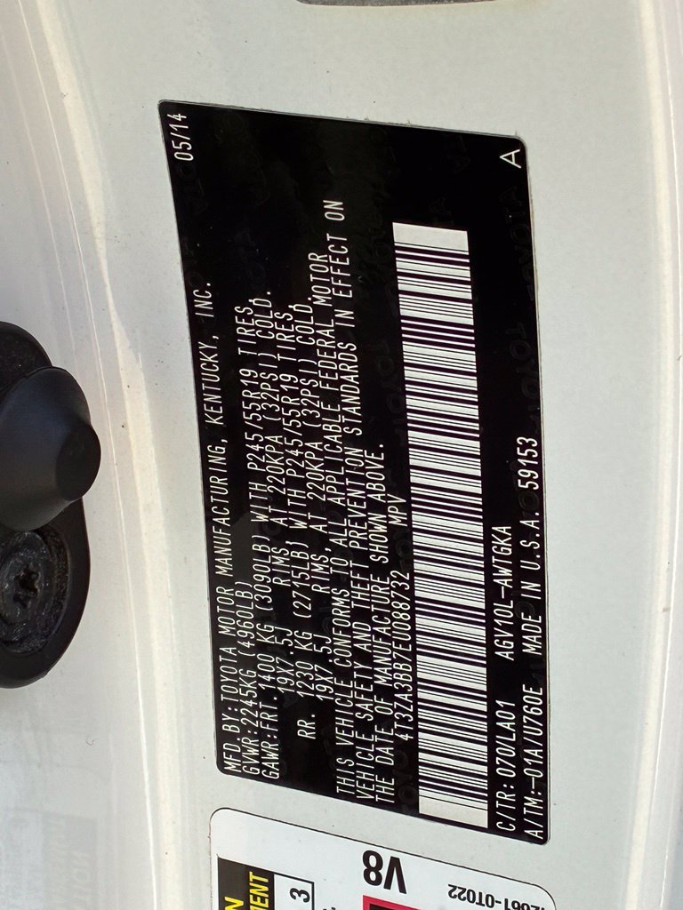 Used 2014 Toyota Venza XLE w/ XLE Premium Package FWD image 32