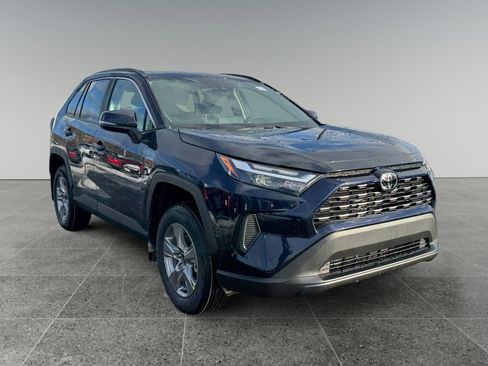 New 2025 Toyota RAV4 XLE image 7