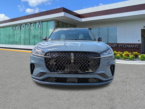 New 2026 Lincoln Aviator Black Label w/ Black Label Special Edition AWD/4WD image 9