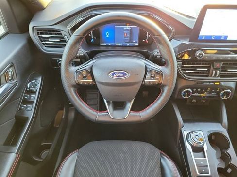 Used 2025 Ford Escape ST-Line image 15